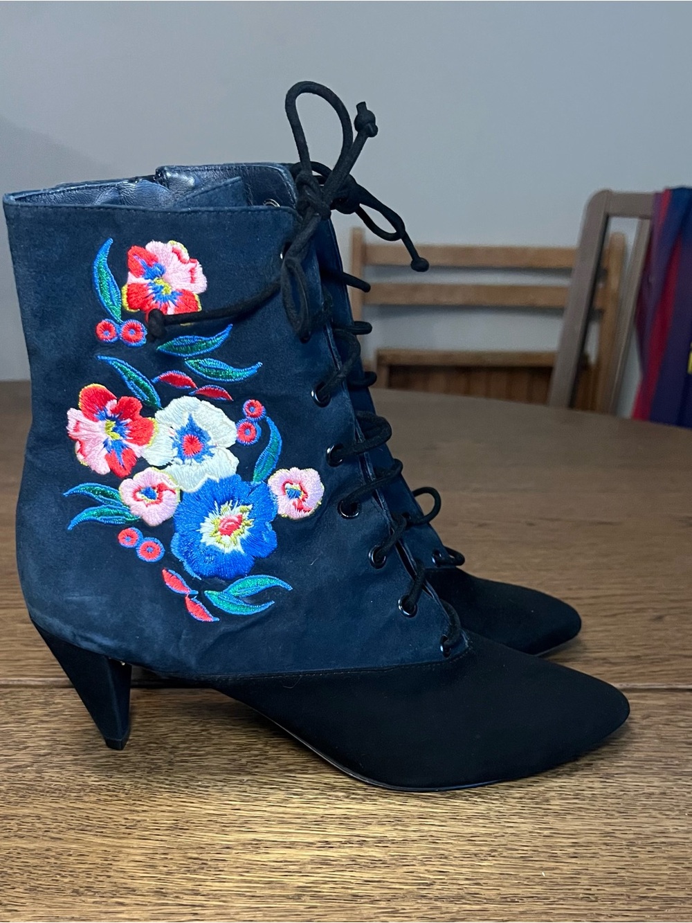 Tory Burch Cassidy Floral Embroidered Lace Up Ankle Booties Navy Black 8.5 M